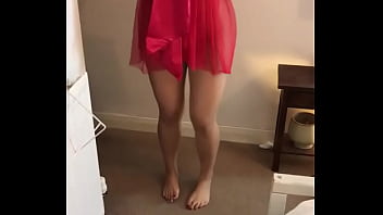 Sizzling Desi Girl’s Seductive Moves