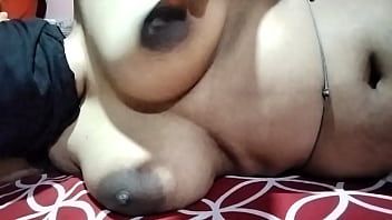 Hot Mallu Bhabhi’s Forbidden Desires