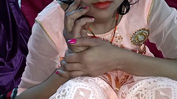 Desi Slut Fucks Hard With Dirty Hindi Moans