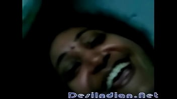 Desi Cute Telugu Aunty