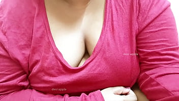 Natural Asian Bhabhi With Sensual Curves