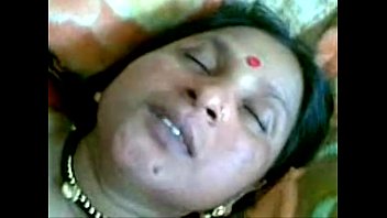 Desperate Village Aunty Gets Her Tight Hole Stretched While Her Husband Is Away