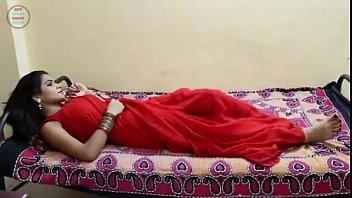 Saree-clad Indian Babe Gets Ravished In Crimson Silk