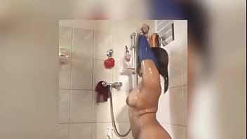 Desi Babe’s Steamy Bath Collection