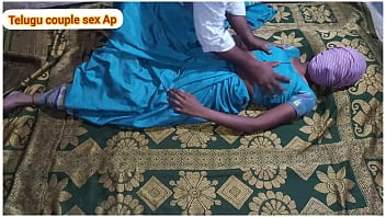 A Lustful Encounter With A Housewife Wrapped In A Green Sari