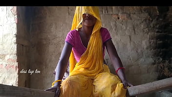 Sultry Desi Wife In Yellow Saree Gets Pounded Hard By Her Husband