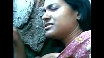 Sultry Indian Housewife Craves A Hard Cock