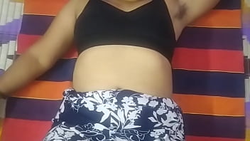 Aunty’s Creamy Surprise Between Her Tits