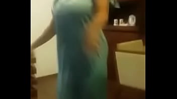 Bhabhi’s Wild And Crazy Dance Moves
