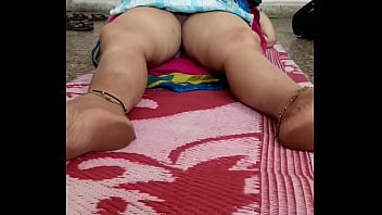 Desi Auntie’s Sensual Massage