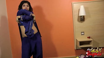 Rupali Bhabhi’s Juicy Indian Tits On Full Display