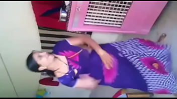 Sizzling Sister-in-law’s Seductive Moves