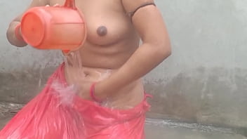 Sister-in-law Was Fingering Her Wet Pussy
