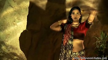 Sultry Slut Stripping In The Streets Of India