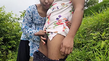 Desi Bhabhi Getting Fucked Hard In The Open Field