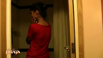 Bare Indian Girlfriend Putting On A Steamy Naked Display