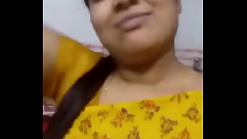 A Horny Deshi Indian Aunty Craving For A Wild Ride
