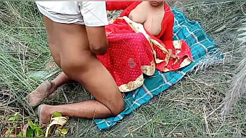 Hot Bengali Sister-in-law Gets Wild Outdoor Fuck
