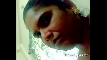 Desi Whore Greedily Slurping On Client’s Thick Cock In Leaked Mms