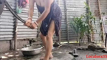 Outdoor Fuck With The Village Wife And Her Husband’s Friend
