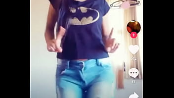 Desi Babe’s Seductive Moves That’ll Make You Lose Control