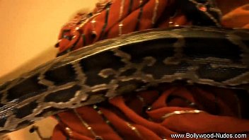 Get A Taste Of This Spicy Indian Milf