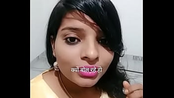 Horny Hindi Hottie