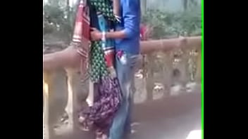 Plump Desi Bhabi Gets Down And Dirty