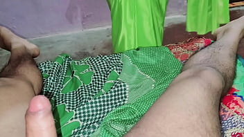 Desi Bhabhi Begged Me To Fuck Her Wet Pussy Because It’s Burning Hot