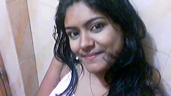 Desi Bhabhi’s Naked Body
