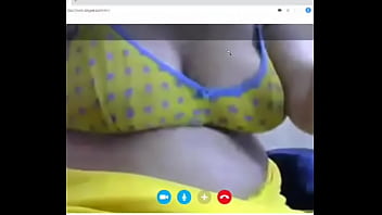 Sizzling Desi Auntie Gets Naughty On Webcam
