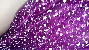 Desi Bhabhi’s Steamy Hindi Sex Tape