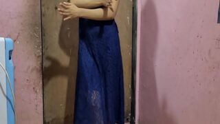 Naughty Girlfriend Sneaks Into Her Boyfriend’s Room For A Steamy Night