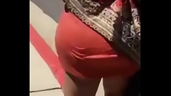 Juicy Indian Auntie Ass