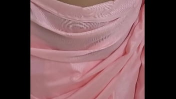 Desi Bhabhi Flaunts Her Open Bra, Revealing Milky Brown Nipples