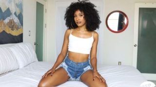 Olivia Jayy’s Debut: Plunging Into Deep, Lush Pleasure