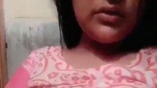 Sultry Indian Housewife Savita Flaunts Her Luscious Tits