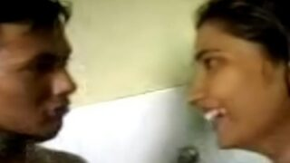 Hot Indian Couple’s Steamy Bathroom Sex Tape