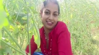 Slutty Desi Housewife Gets Paid For Outdoor Sex