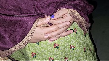Amateur Desi Massage: Voluptuous Aunty’s Big Boobs And Hindi Dirty Talk With Hubby