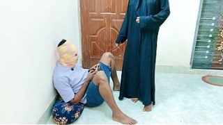 Desi Aunty Gets Pounded Hard By A Young Desi Stud