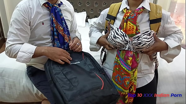 Desi Student Pounds Desi Girl Hard In Oyo Hotel On First Date
