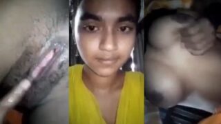 Desi Teen’s Steamy Fingering Video