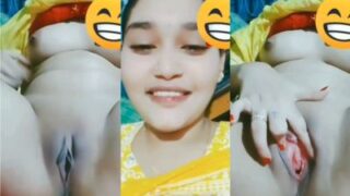 Desi Village Girl’s Steamy Video Call Sex Mms Leaked With A Random Stranger