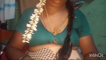 Sultry Indian Housewife’s Busty Seduction