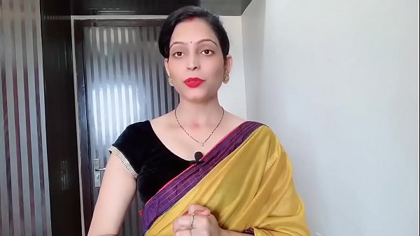 Desi Bhabhi In Saree With Hot Hindi Moans