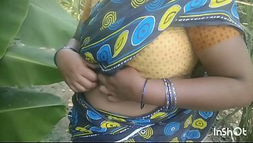 Mature Indian Housewife Gets Wild In Outdoor Sex Scene