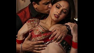 Hot Bengali Bhabhi’s Big Tits Get Squeezed In Steamy Romance
