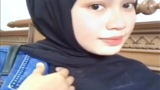 Check Out These Hot Boob Videos Of Muslim Girls, They’re Fucking Amazing