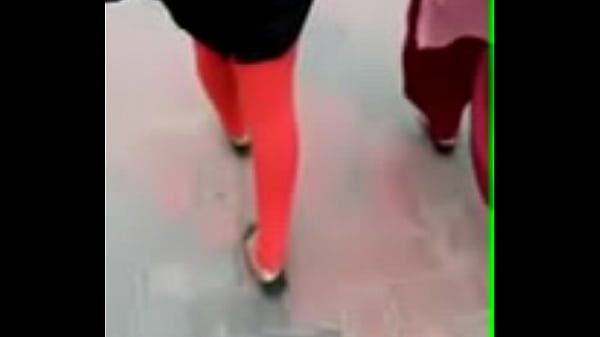 Desi Bengali Babe Getting Wild On The Street, Teasing With Her Sexy Moves.
